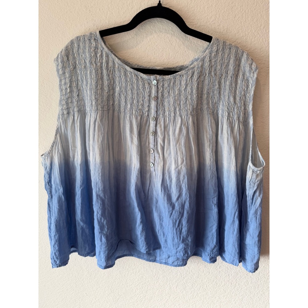 We The Free Free People Blue Ombre Smocked Sleeveless Button Front Top Small